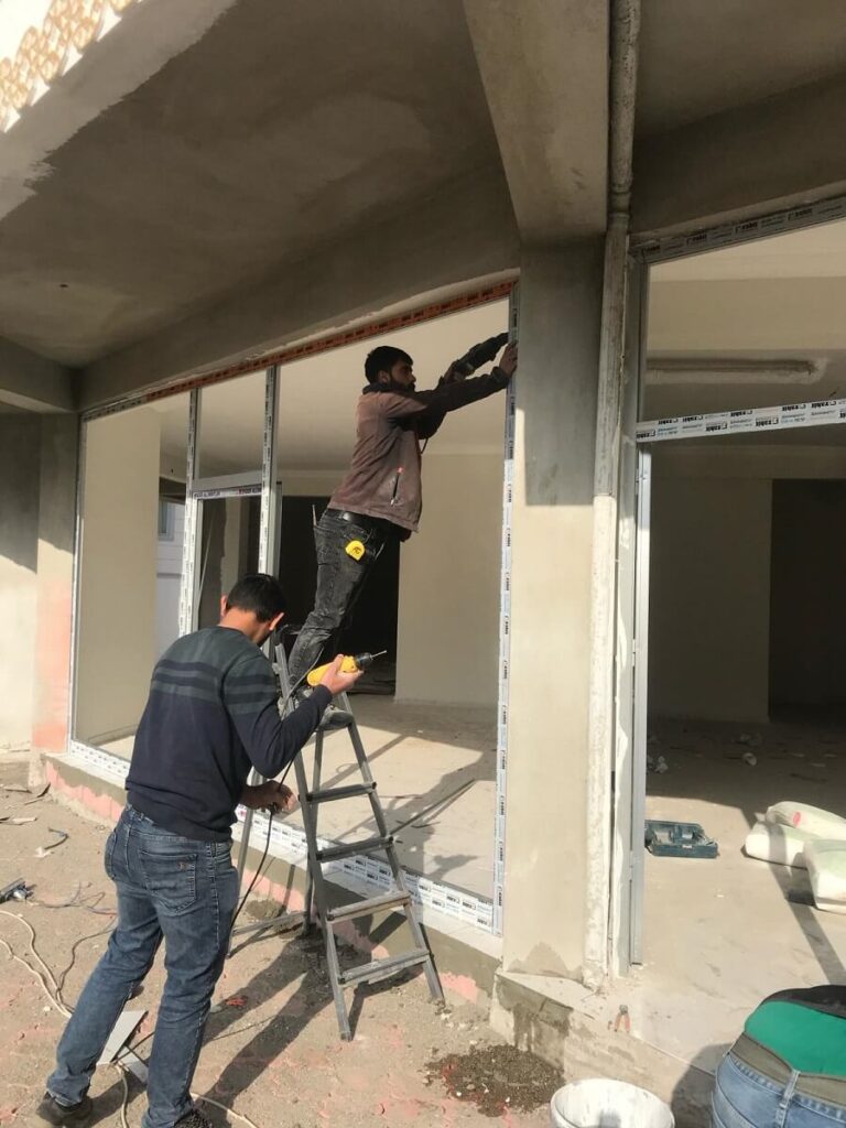 Siirt dükkan cam siirt ofis camı